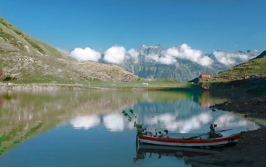 Naran Kaghan tour package from Islamabad